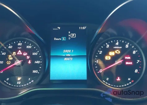 2019 Mercedes-Benz C 300 z USA, uszkodzony, nr VIN 55SWF8DB1KU291999